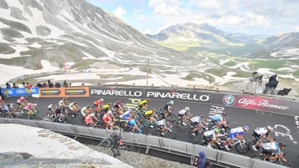Giro d'Italia, 7. szakasz - Irány a Gran Sasso, az első igazán komoly erőpróba, 2000 méter fölött