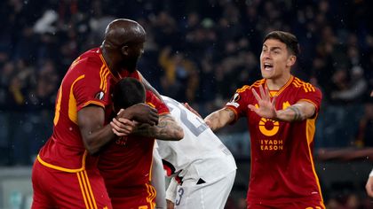 Roma surge into Europa League semis after seeing off Milan