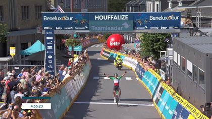 BENELUX TOUR | Colbrelli wint op uitzonderlijke wijze vijfde etappe