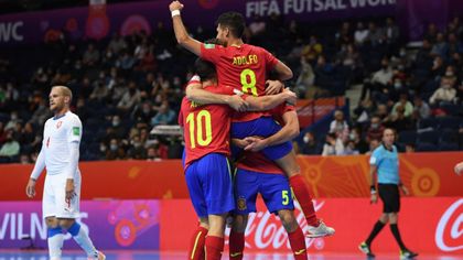España-República Checa: Goleando a cuartos (5-2)