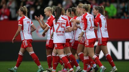 Bayern-Frauen gewinnen Spitzenspiel und sichern Platz eins