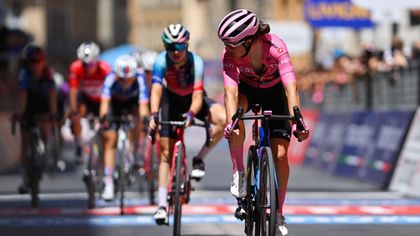 Giro d'Italia Women Stage 6 recap - Longo Borghini keeps pink as Lippert triumphs