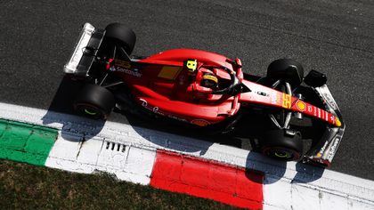 Sainzé az utolsó edzés is Monzában – de vajon kitart-e a Ferrari lendülete az időmérőre?
