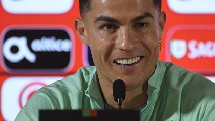 Ronaldo : "J'aimerais que nous chantions l'hymne sans musique"
