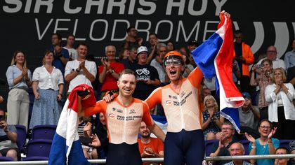WK wielrennen | Nederland wereldkampioen koppelkoers! Havik en Van Schip zorgen voor unicum