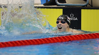 Gigantyczna przewaga w basenie i wyrównany rekord Phelpsa
