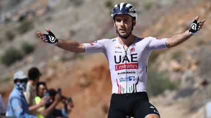 UAE Tour | Sprinten in de zandbak, Jebel Jais, Jebel Hafeet, wie klopt Adam Yates? – Preview