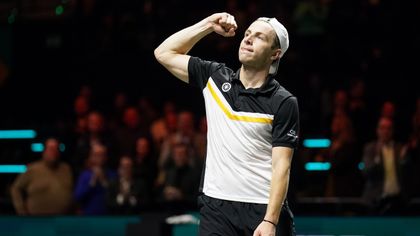Alexander Zverev, învins în optimile turneului de la Rotterdam