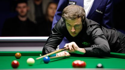 WK Snooker | Lisowski plaatst zich zonder problemen - ook Bingham, Maguire en Dale naar hoofdfase