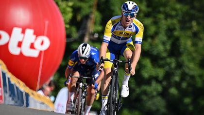 Ronde van België | Ghys klopt Remco Evenepoel in eerste etappe