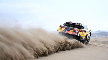 Loeb wins Dakar second stage in Peru, De Villiers leads