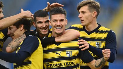 Parma a promovat în Serie A! Rezultat extraordinar pentru Valentin Mihăilă și Dennis Man
