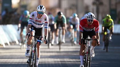 Merlier wins again on AlUla Tour Stage 3 in 'very messy' sprint finish