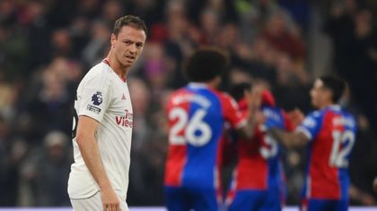 Man Utd suffer humiliation at Palace to leave European hopes in tatters