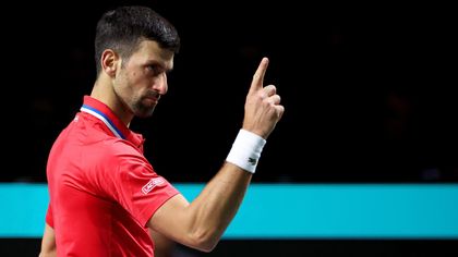Zhang-Djokovic (China-Serbia): Arrasando en el estreno (3-6 y 2-6, 0-1 global)