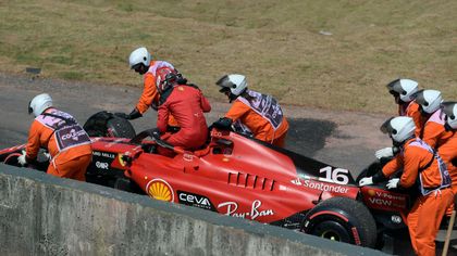 Assurdo a Interlagos: Leclerc a muro nel giro di ricognizione! Cosa è successo