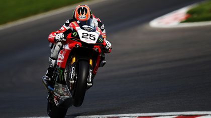 Brookes dominates to take double at Brands Hatch