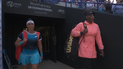 Atronadora ovación de Eastbourne a Serena Williams para recibirla en su regreso