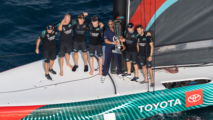 Luna Rossa imbarca acqua e si ritira: New Zealand vince il match race di Jeddah