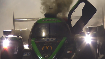 Schreckmoment in Le Mans: Motor geht in Rauch auf