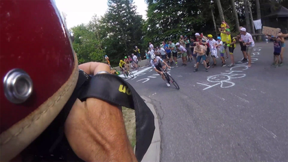 Tour de France | Wat gebeurde er tijdens massale valpartij en neutralisatie? Bekijk onboard-beelden