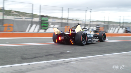 Los nuevos Gen3 de la Fórmula E se estrenan en Valencia con Günther como el más rápido
