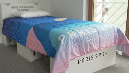 Łóżka gotowe na przyjazd olympijczyków do Paryża