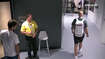 #OnThisDay: Security guard stops Federer entering without accreditation