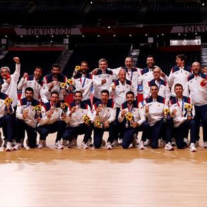 Balonmano | Los Hispanos reciben su merecida medalla de bronce