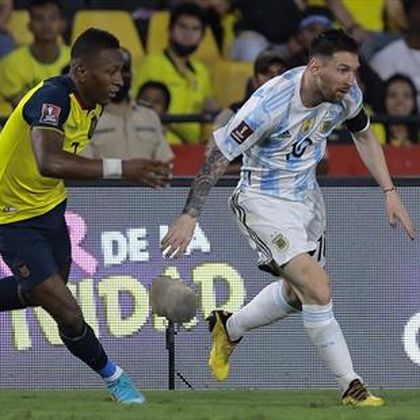 Ecuador-Argentina: Adiós a la victoria en el añadido (1-1)
