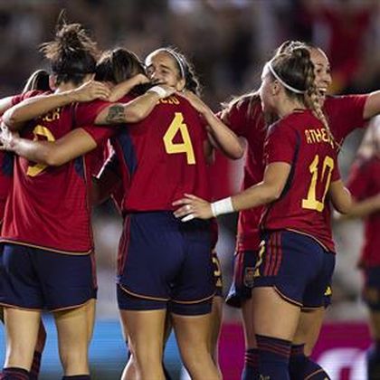 Por qué la Selección España usa la camiseta de la Selección femenina en el  partido contra la República Checa en la Nations League 2022-2023