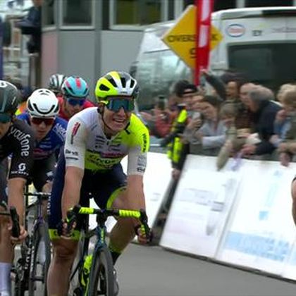 Gerben Thijssen vince la Bredene Koksijde; Jakub Mareczko 5° allo sprint