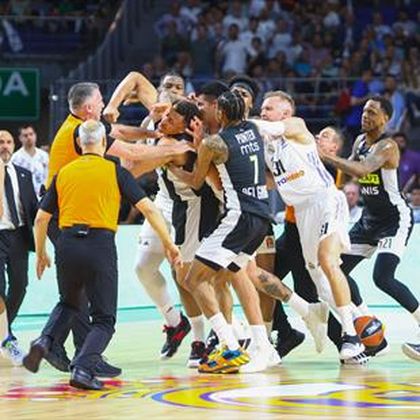 Wüste Szenen in EuroLeague: Partie nach Schlägerei abgebrochen