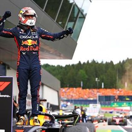 Resumen: Verstappen de principio a fin y Alonso quinto por sanción de Sainz