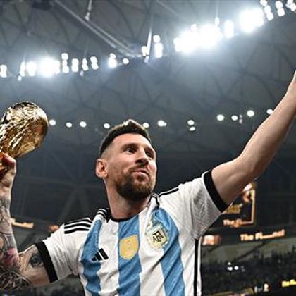 Tricourile lui Messi de la Cupa Mondială din Qatar, vândute pentru aproape 8 milioane de dolari