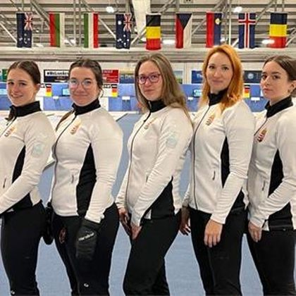 Aranyéremmel zárta az Eb-t az élvonalba feljutott magyar női curlingválogatott