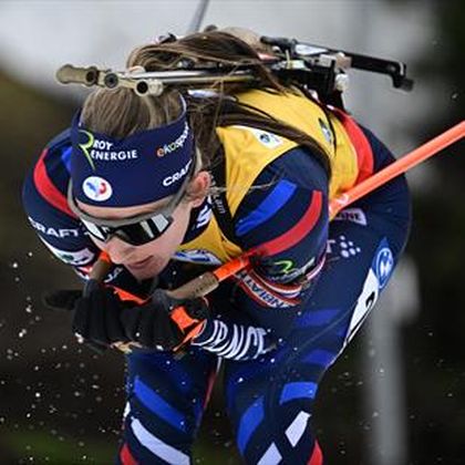 Oberhof | Justine Braisaz-Bouchet ondanks twee strafronden naar de winst