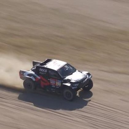 Dakar 2024 | Carlos Sainz wint met elektrisch aangedreven Audi zijn vierde Dakar Rally