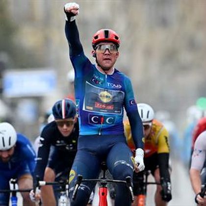 Tour de la Provence | Mads Pedersen wint na proloog ook eerste massasprint