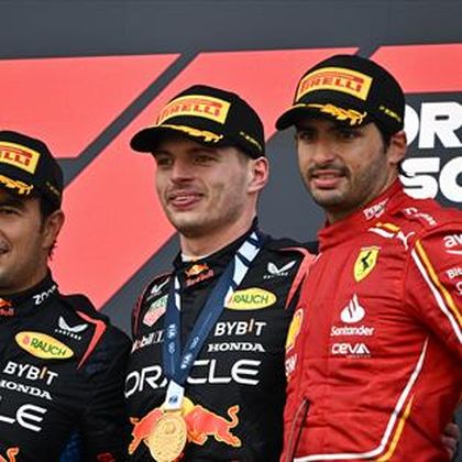 Resumen GP Japón: Sainz repite podio en el regreso del triunfador Verstappen con Alonso sexto