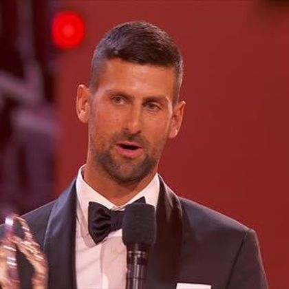 Djokovic è lo sportivo dell'anno ai Laureus Awards: il suo discorso