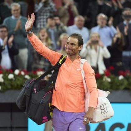 Emosjonell Nadal utslått i Madrid – spøkte med utsatt pensjonisttilværelse
