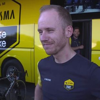 Giro d’Italia | “We mogen Tadej Pogacar heel dankbaar zijn” – Marc Reef na winst Olav Kooij