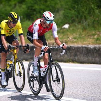 Giro d’Italia | Liveblog etappe 11 - Kopgroep met VISMA | LAB wil sprint met Jakobsen voorkomen