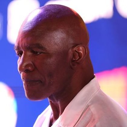 Holyfield exclusive: Usyk will win if it 'becomes a busy fight'