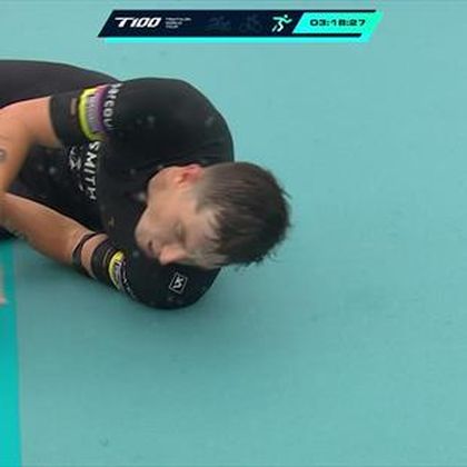 Smith vomits crossing line after being beaten in photo finish by Van Riel in San Francisco T100
