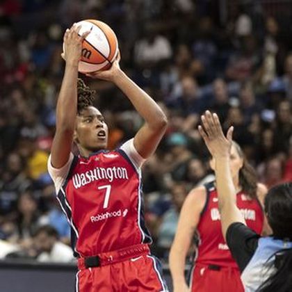 Atkins protagoniza la victoria de las Mystics sobre Sky, Reese logra otro doble-doble en vano