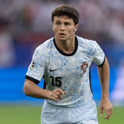 'One of the most talented players' - Neves joins PSG from Benfica