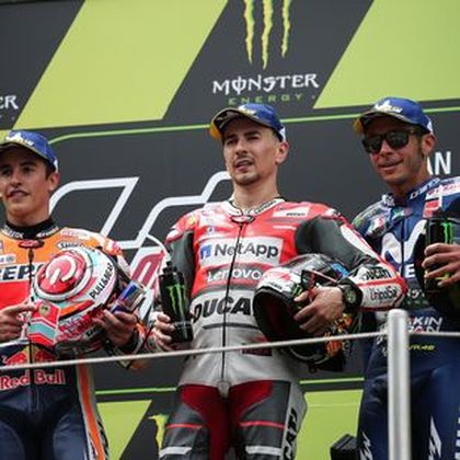 Jorge Lorenzo describe lo mejor de enfrentarse a leyendas como Rossi o Márquez: "Es como un pitbull"