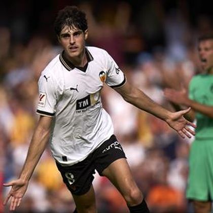 Loan Watch: Bellerin wins Copa del Rey, News